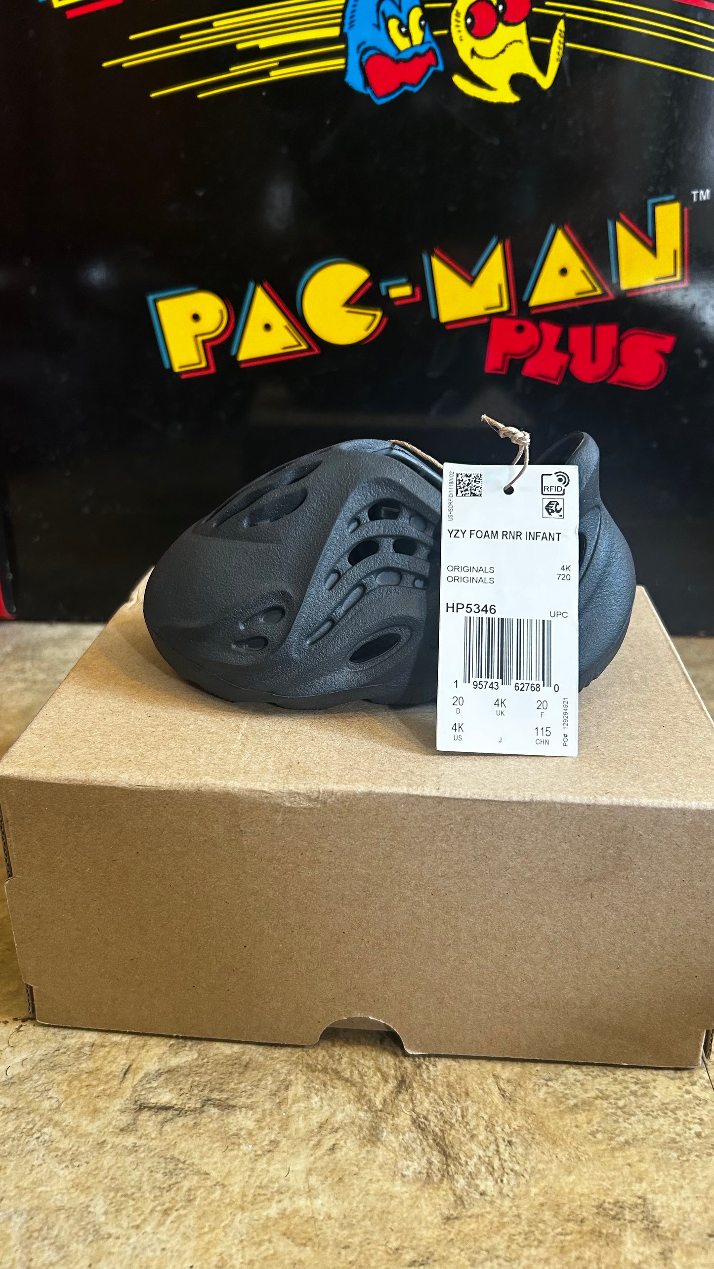 adidas Yeezy Foam RNR