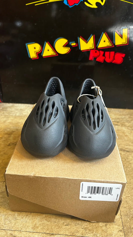 adidas Yeezy Foam RNR